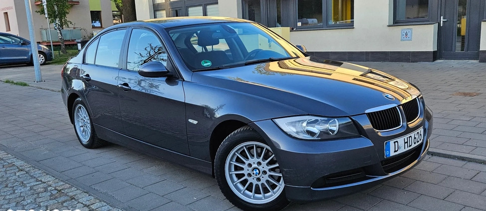 BMW Seria 3 cena 13900 przebieg: 238000, rok produkcji 2007 z Legnica małe 211